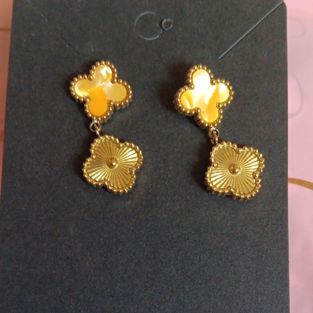 Gold Floral Drop Earrings